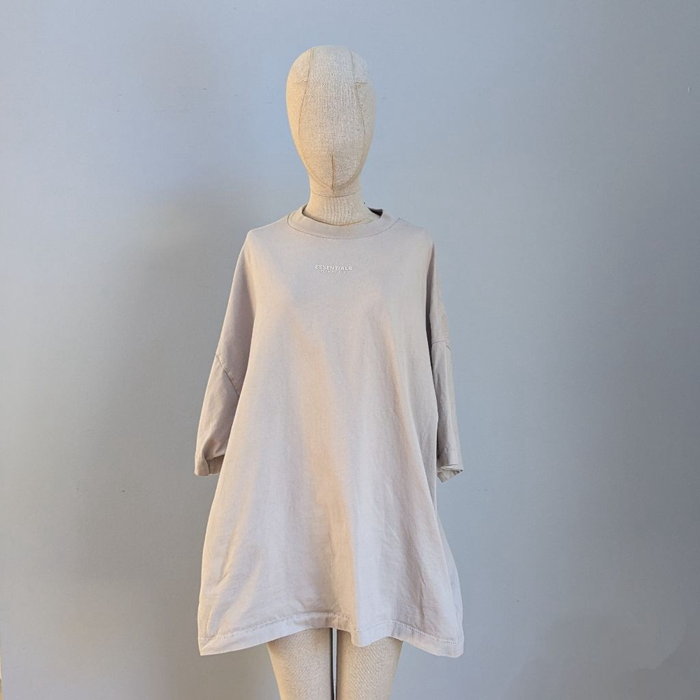 Fear of God Essentials Oversized T-shirt - Large